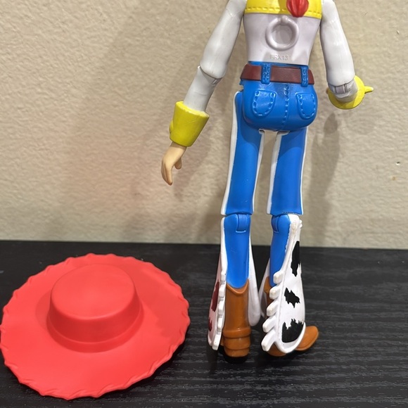 Disney Jessie Action Figure - Red, White, Blue, Yellow - Picture 5 of 5